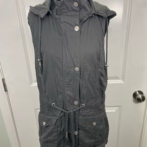 Snobbish Collection Gray Hooded Women's Vest Size Medium CB-20